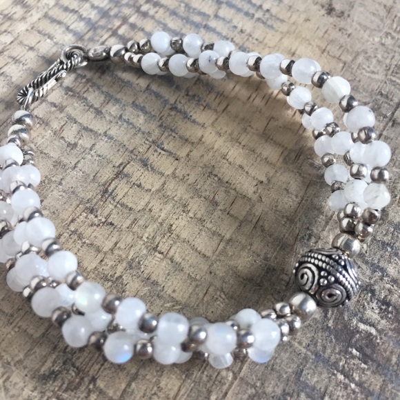 Vintage Sterling Silver triple strand moonstone gemstone beaded bracelet - Picture 3 of 5